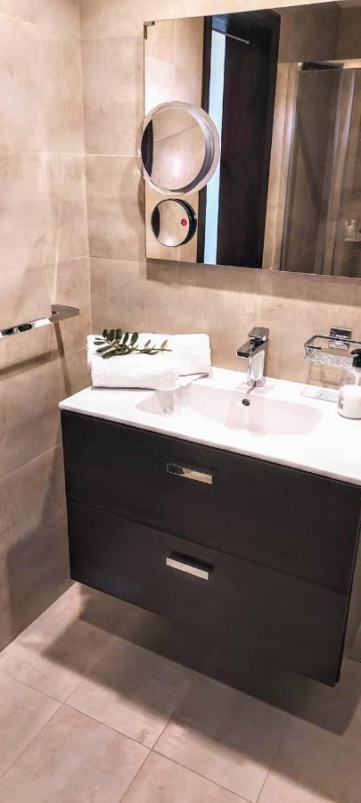 קורלחו Casa Madriu, Villa De Lujo En Zona Residencial מראה חיצוני תמונה